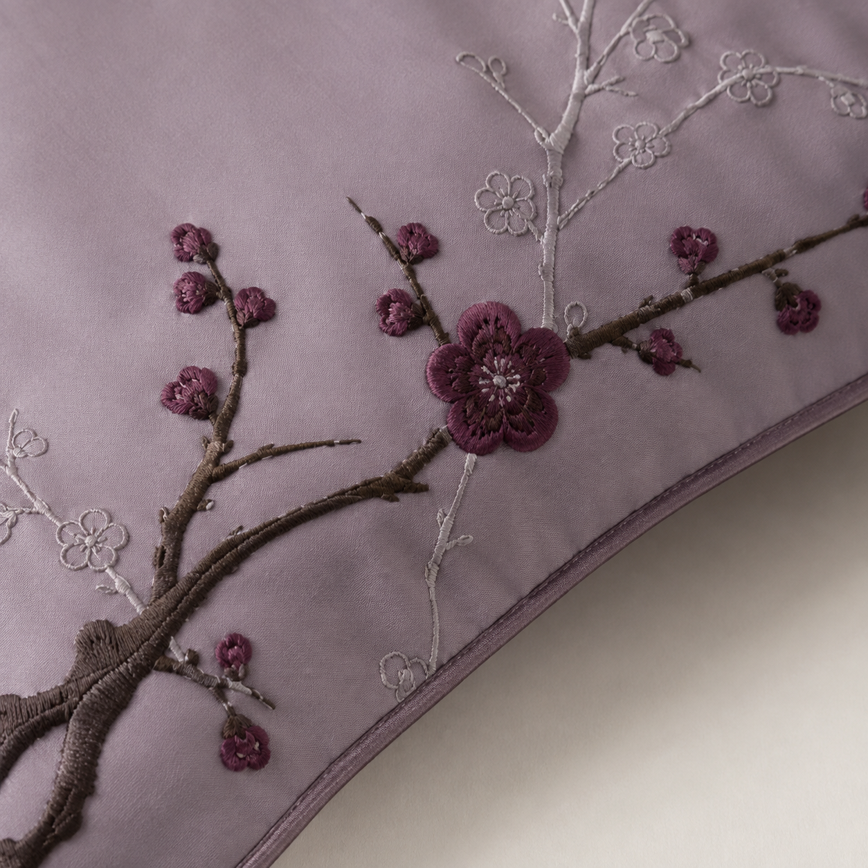 Plum Shadow Courtyard Four-Piece Bedding Set